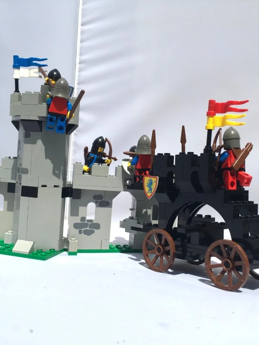Castle LEGO Black Falcons Battering Ram‎ (6062)